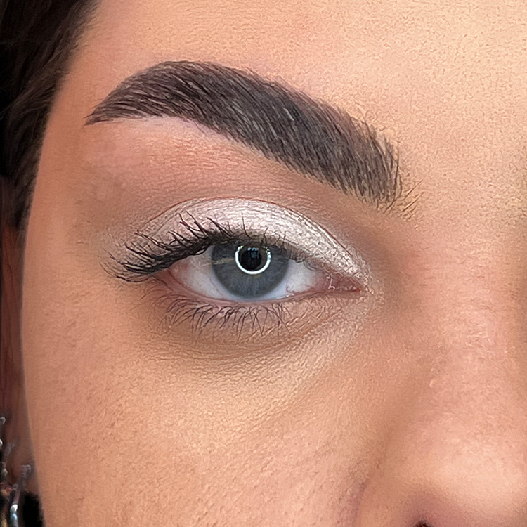 Layla Cosmetics To Infinity Primer and Eyeshadow Waterproof No 1 - Fard de Ochi Cremos Rezistent la Apa