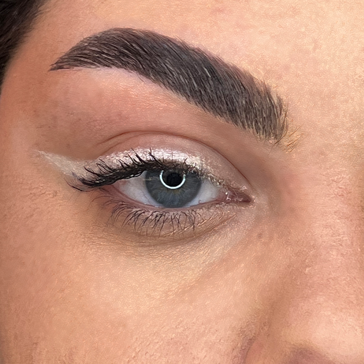 Layla Cosmetics To Infinity Primer and Eyeshadow Waterproof No 1 - Fard de Ochi Cremos Rezistent la Apa