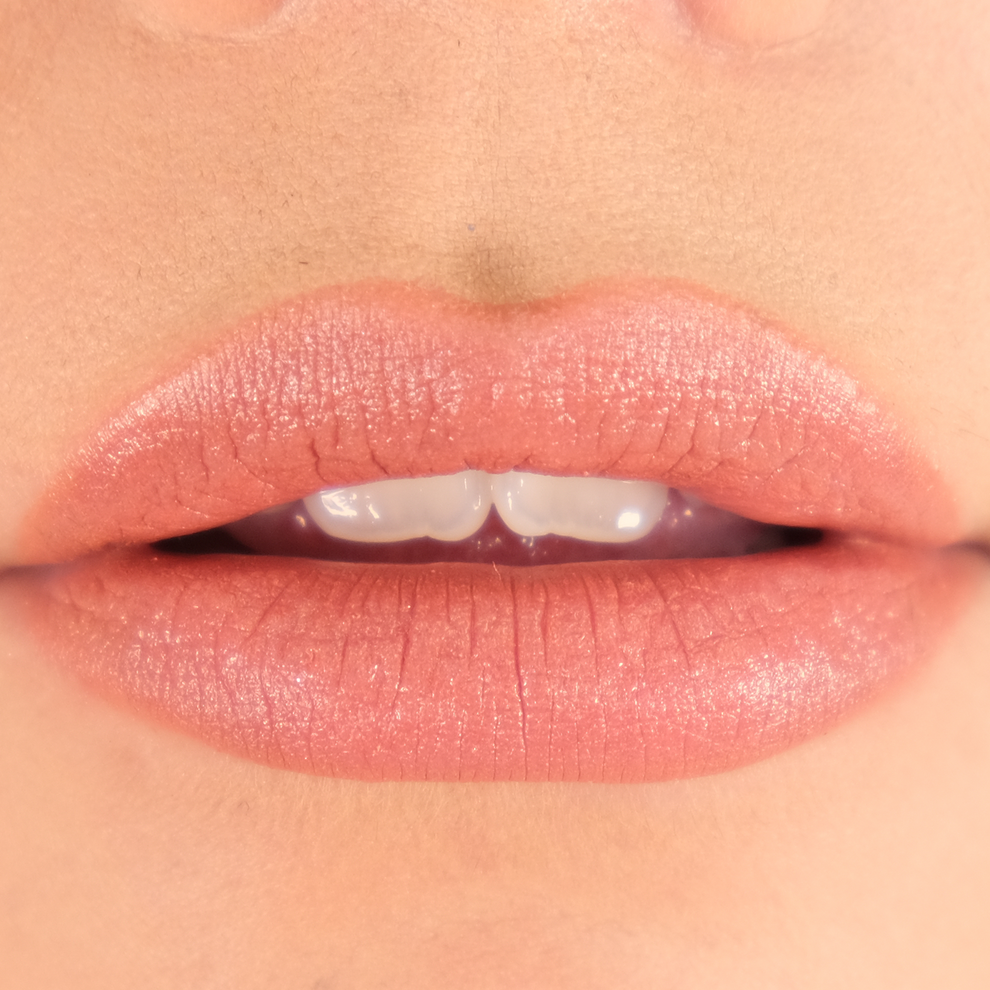 Layla Cosmetics Baciami No Transfer Mat No1 Radiant Nude - Ruj Mat Rezistent la Transfer