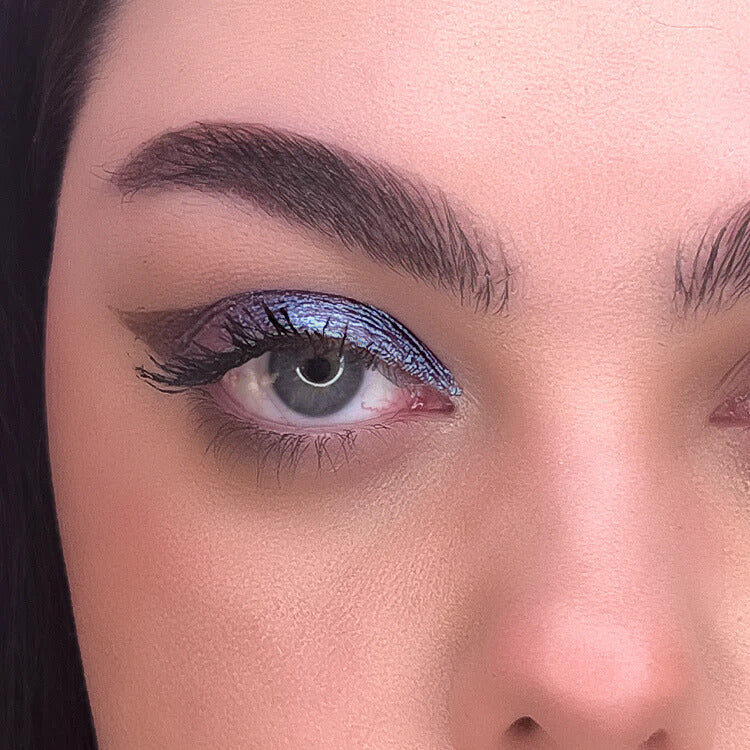 Layla Cosmetics Rarity Trichrome Liquid Eyeshadow N. 4 TANZANITE – Fard de Ochi