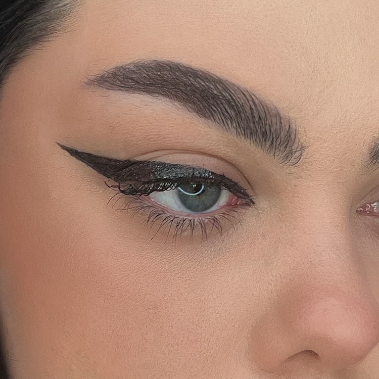 Layla Cosmetics My Best Eyeliner No 2 - Creion Contur Ochi