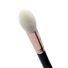Layla Cosmetics Blush and Highlighter F106 - Pensula pentru Aplicarea Fardului de Obraz
