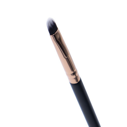 Layla Cosmetics Lip and Eye E116 - Pensula Pentru Buze si Ochi