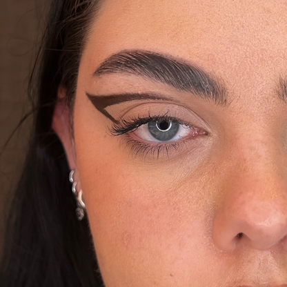 Layla Cosmetics Brown Eyeliner Waterproof - Creion Contur Ochi Rezistent la Apa Maro